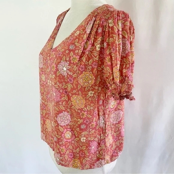Rachel Zoe Floral Print Puff Sleeve Smocked Shoulder V-Neck Top - Medium - EUC - Picture 7 of 13